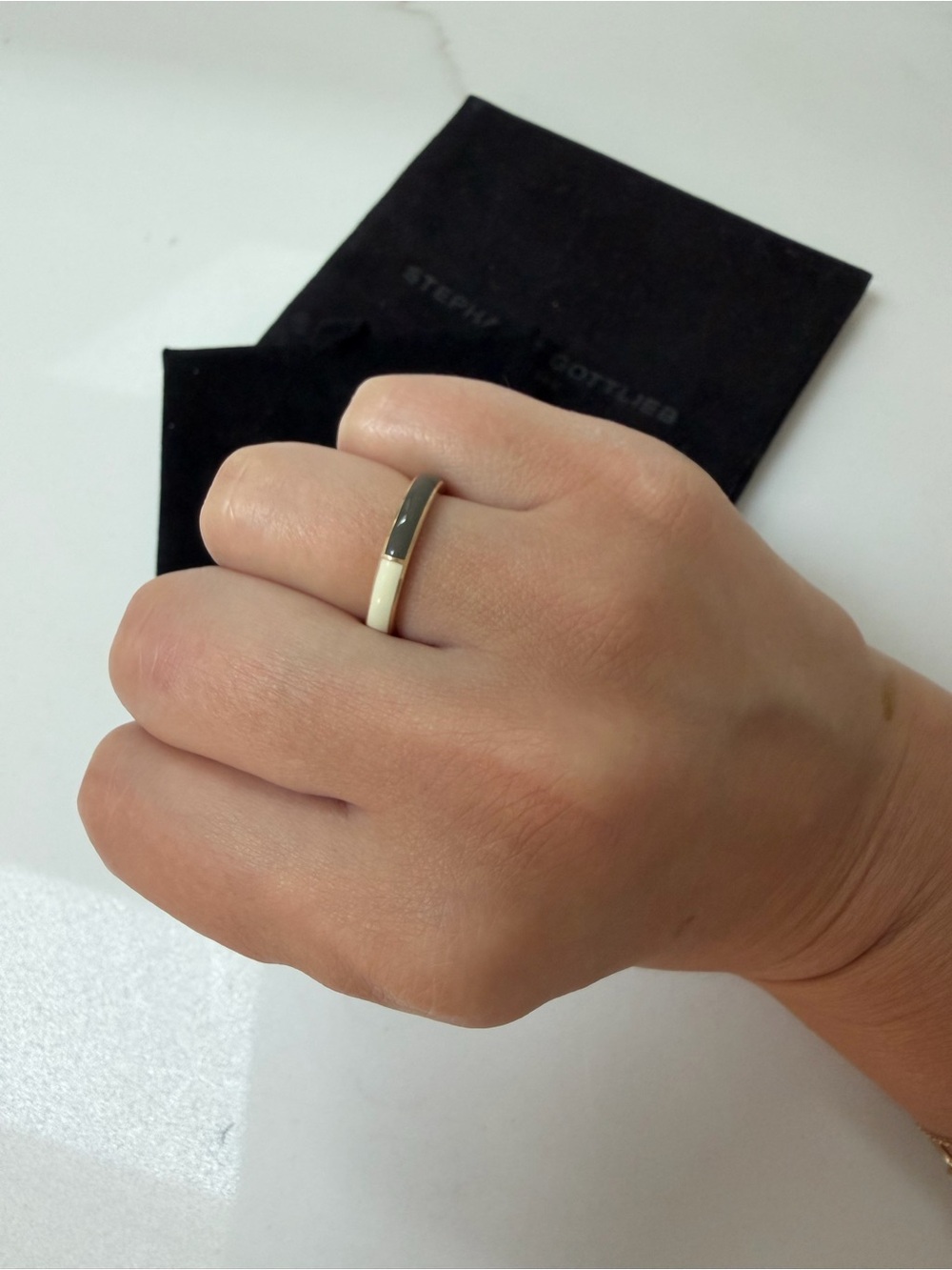 Stephanie Gottlieb 14k Gold and Enamel Ring, size 5 - Picture 3 of 4